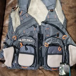Brand New Fly Fishing Vest