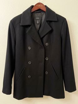 Men’s peacoat