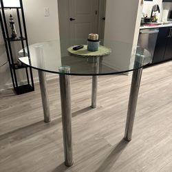 Dinner Table (no Chairs) / Mesa Comedor ( No Sillas)