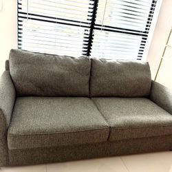 Queen Sleeper Sofa – Like New | City Furniture