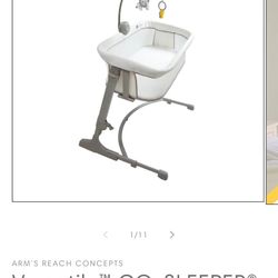 Grey/white  Bassinet