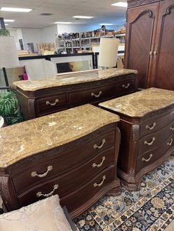 Traditional Marble Top Bedroom Dresser Set