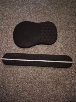 Wrist ergonomic mouse pad