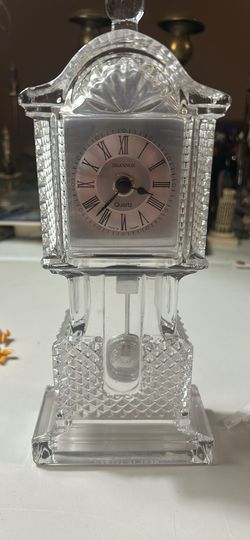 Shannon Crystal Quartz Clock