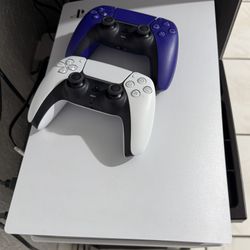 ps5 plus 4 games 2 controllers