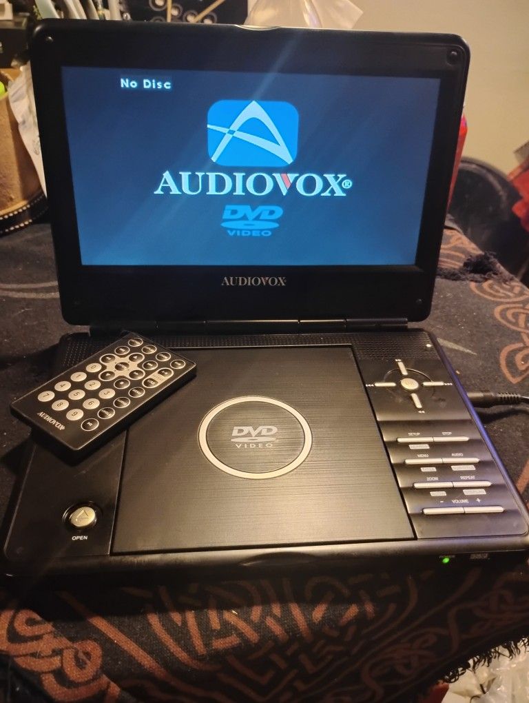 AUDIOVOX CORPORATION PORTABLE DVD/VIDEO Disc player DIGITAL AUDIO