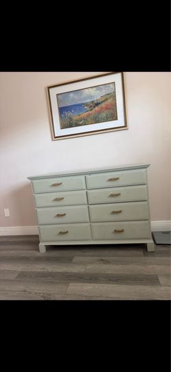 Solid wood 8 drawers