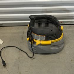 Stinger 2.5 Galon Compact Wet And Dry Vacuum No Hoose
