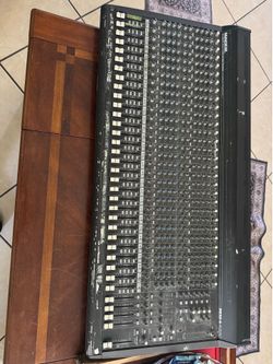 Mackie SR32 VLZ Pro Audio Mixer