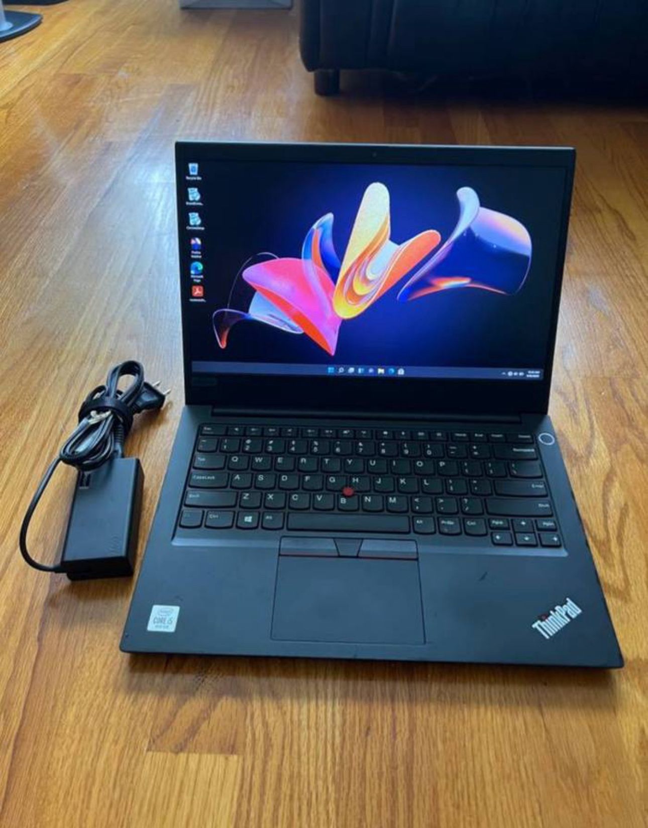 14 inches Lenovo ThinkPad E14 Laptop Win11 Pro i3 10110U @2.6Ghz Nvme 256Gb RAM 8Gb Microsoft Office 2021 Optional - Product 2020 - 2021