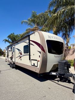 2018 Rockwood Signature Travel Trailer