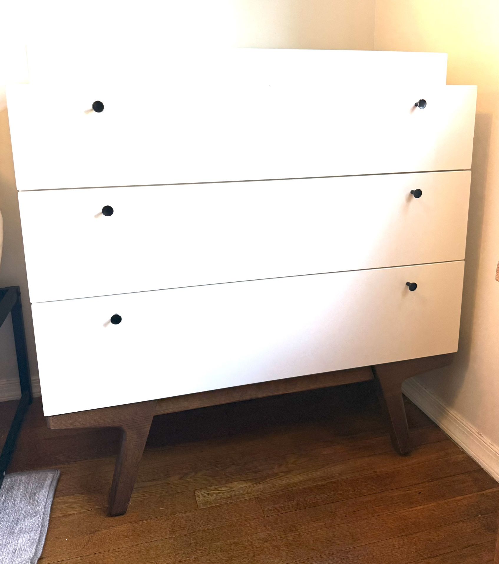 Pottery Barn Kids Dresser/Changing Table-great Condition