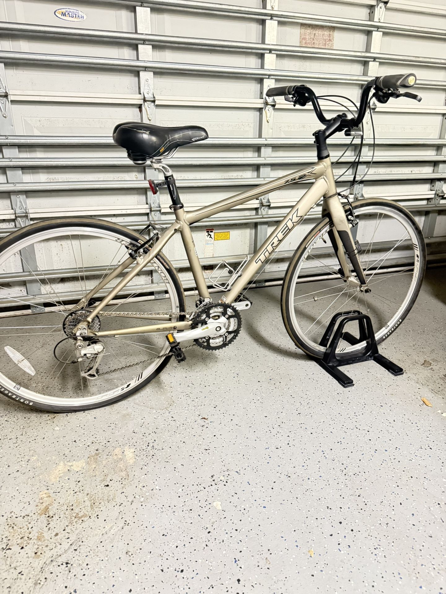 TREK FX 7.5 Road Bike