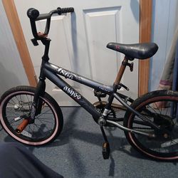 Bmx bicycle