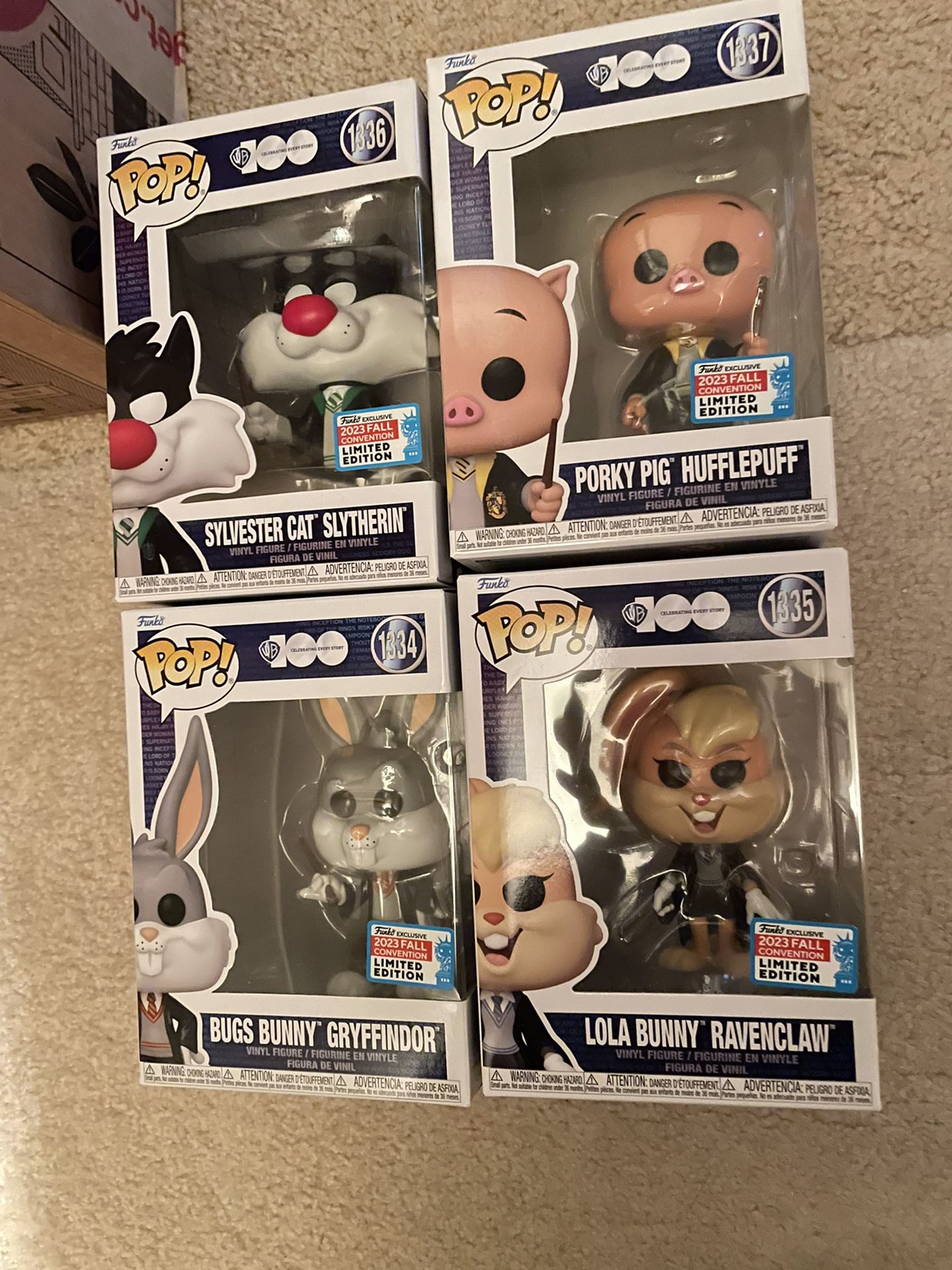 Funko Pop Convention Exclusive Set Of Harry Potter Looney Tunes 