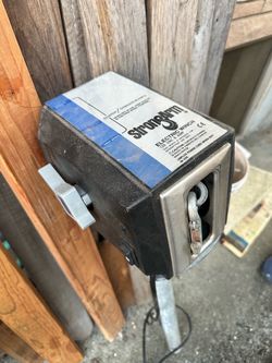 Strong Arm Electric Winch