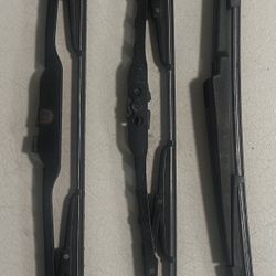 OEM 2004-2009 Toyota Prius Windshield Wiper Arms Set