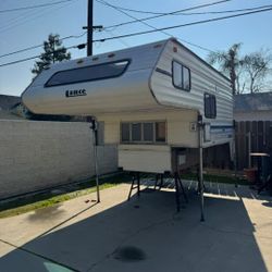 Truck Camper 