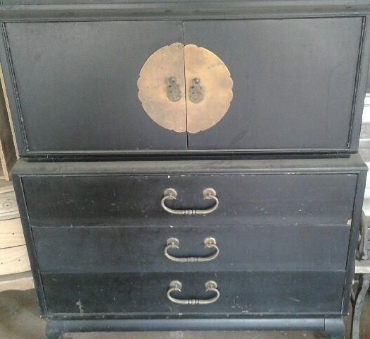oriental drawers with matching night stand