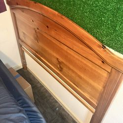 Wooden Headboard For A Queen Sized Bed