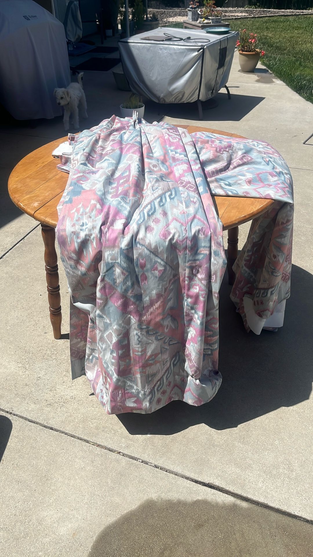 Free Curtains