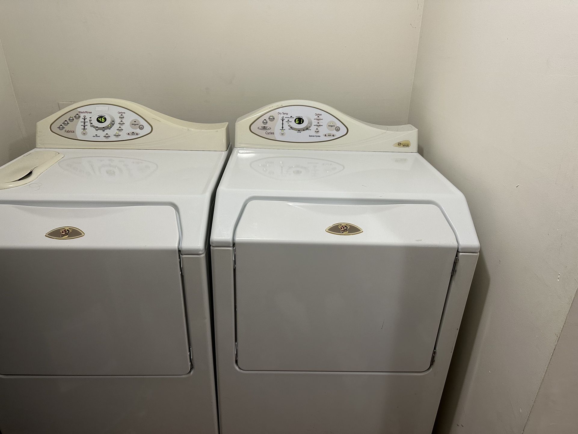 Maytag Washer And Dryer Set
