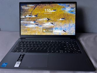 LENOVO IdealPad Slim 3 Laptop