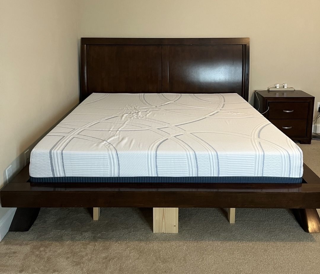 Memory Foam Gel King Mattress + Bed Frame!!