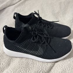 Nike Black Sneakers Size 8