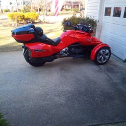 2022 Can Am F 3 limited