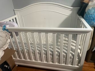 Baby crib