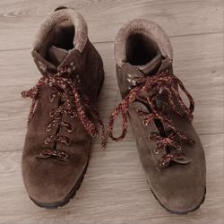 Vintage Vasque Hiking Boots 10.5 