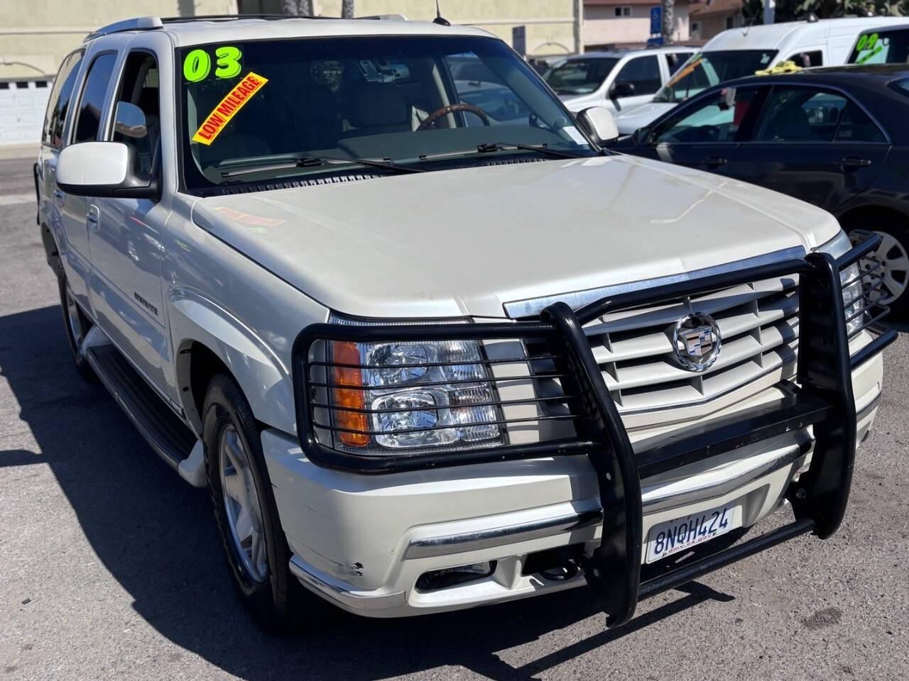 2003 Cadillac Escalade