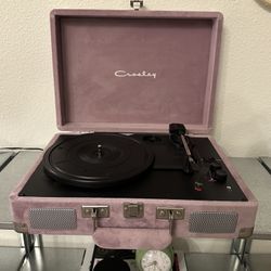 UO Exclusive Crosley Cruiser Bluetooth Record Player