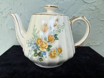 SADLER England Vintage Yellow-Rose Porcelain Teapot