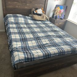 Full Bedroom Set w/ Memory Foam mattress 