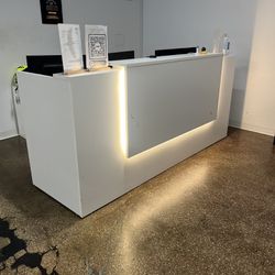 Front Office Desk / Reception Desk 