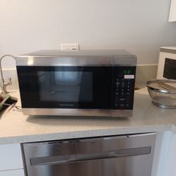 Frigidaire Microwave
