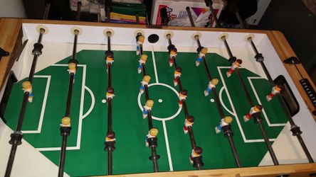 Fuxball antique table