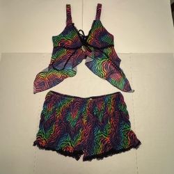 NWT iHeartRaves Kaleido Swirl Rainbow Ruffle Halter Top Size Large Ruffle Shorts Size XL 2 Piece Set