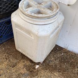 Dog Food Container 