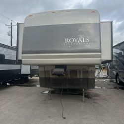 Royals International 38 Ft