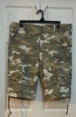 Brand new Men’s messenger cargo shorts size 40