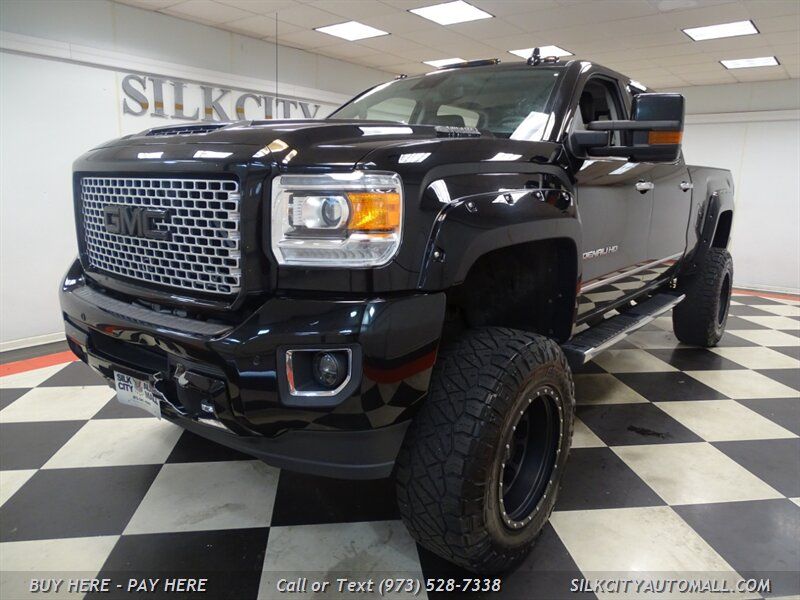 2017 GMC Sierra 2500 DENALI 4x4 Crew Cab Diesel LIFTED MONSTER!