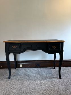 Vanity/desk