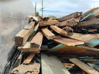 Free Remnant wood from roof demolition