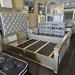 Brand New Light Gray Velvet Modern Queen Bedframe + Dresser + Mirror + Nighstand 4PCs Set