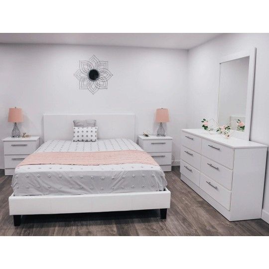 Bedroom Set **** Financing Available No Credit Needed