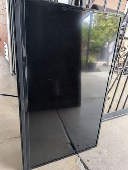 Insignia 30" TV