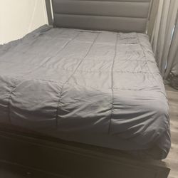 4 Piece Bedroom Set